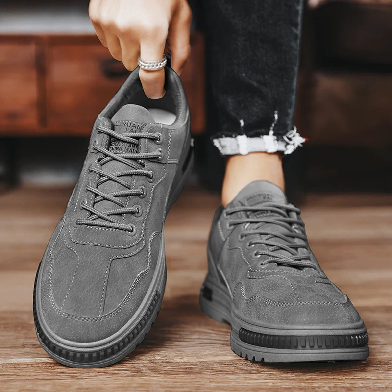 New Fashion and Trendy Men's Shoes Casual Sports Shoes Comfortable and Versatile