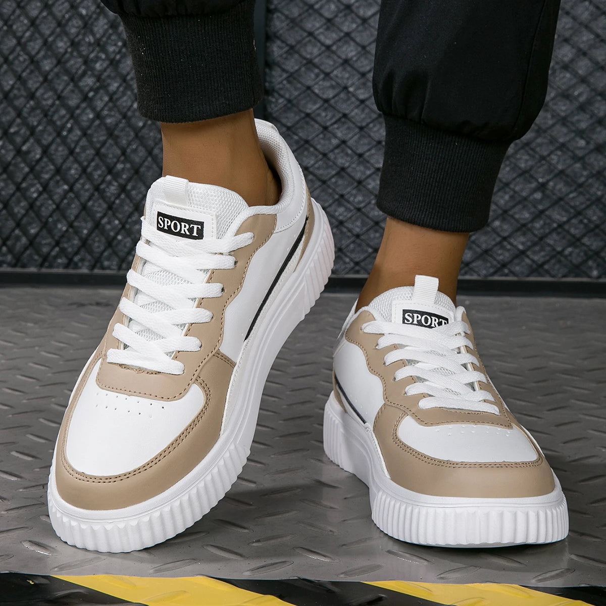 Men's Shoes Summer Breathable Trendy Versatile Casual White Sneakers Youth Non-Slip Sports Thick-Soled White Shoes