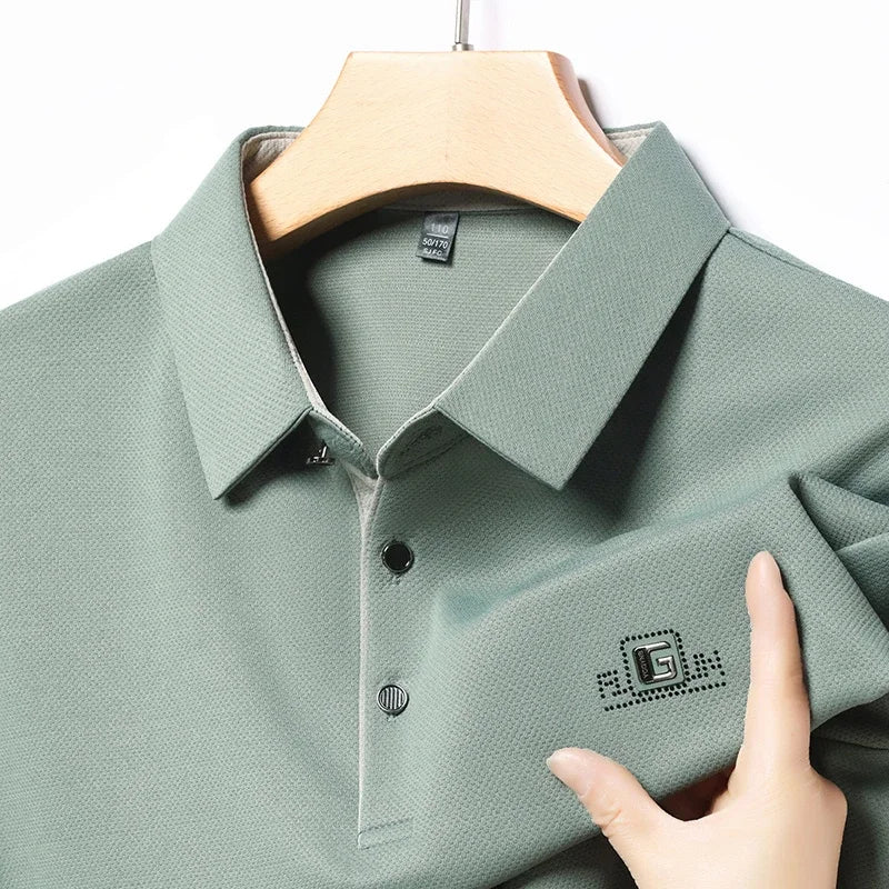 New Men's Business Casual Short Sleeved Shirt with Badge Solid Color Polo Shirt Fashionable Breathable Comfortable Versatile Top