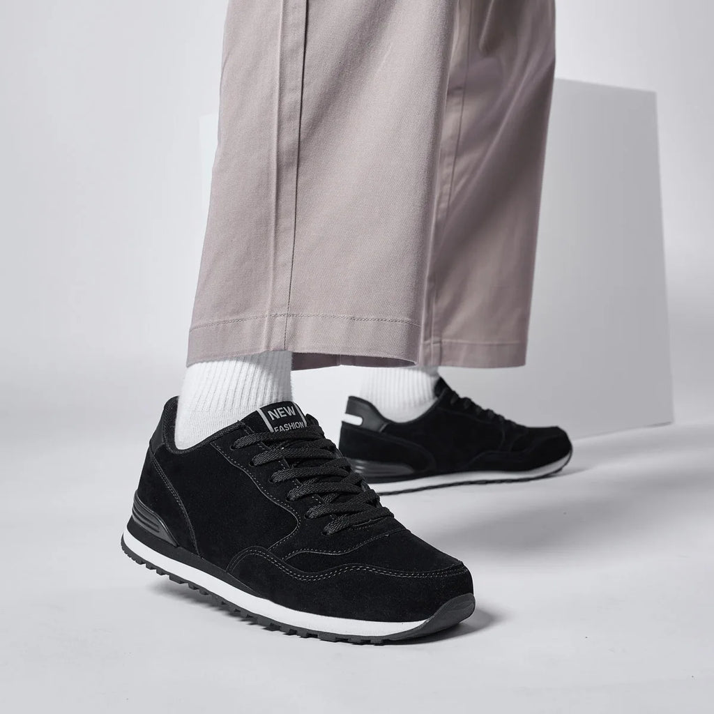 New Leather Men Running Shoes Winter Warm Unisex Sneakers Lightweight Women Walking Shoes Soft Insole Sports Shoes Lace Up 37-47